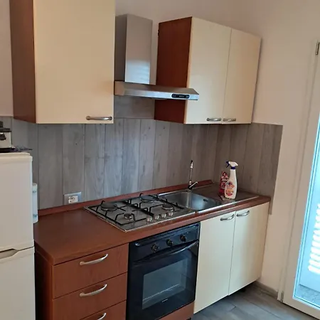 Center Regina Elena 49 King *